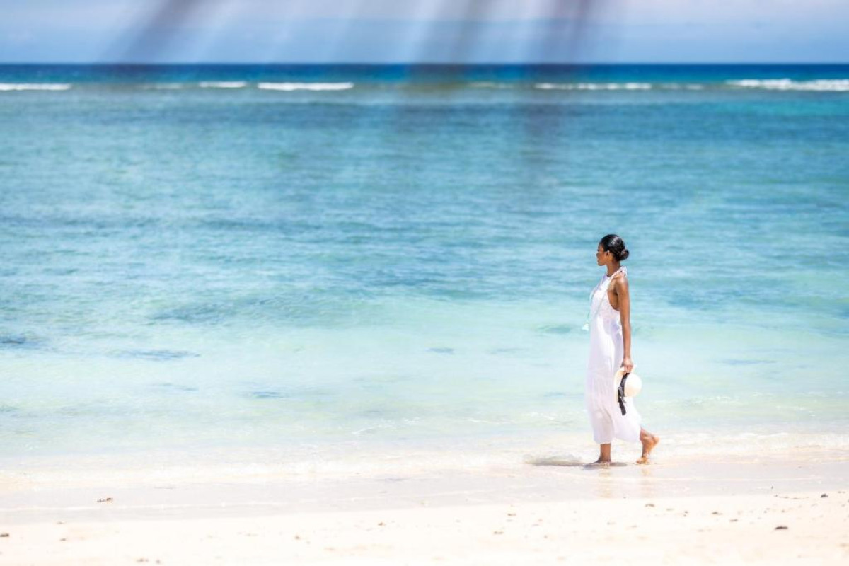 Victoria Beachcomber Resort