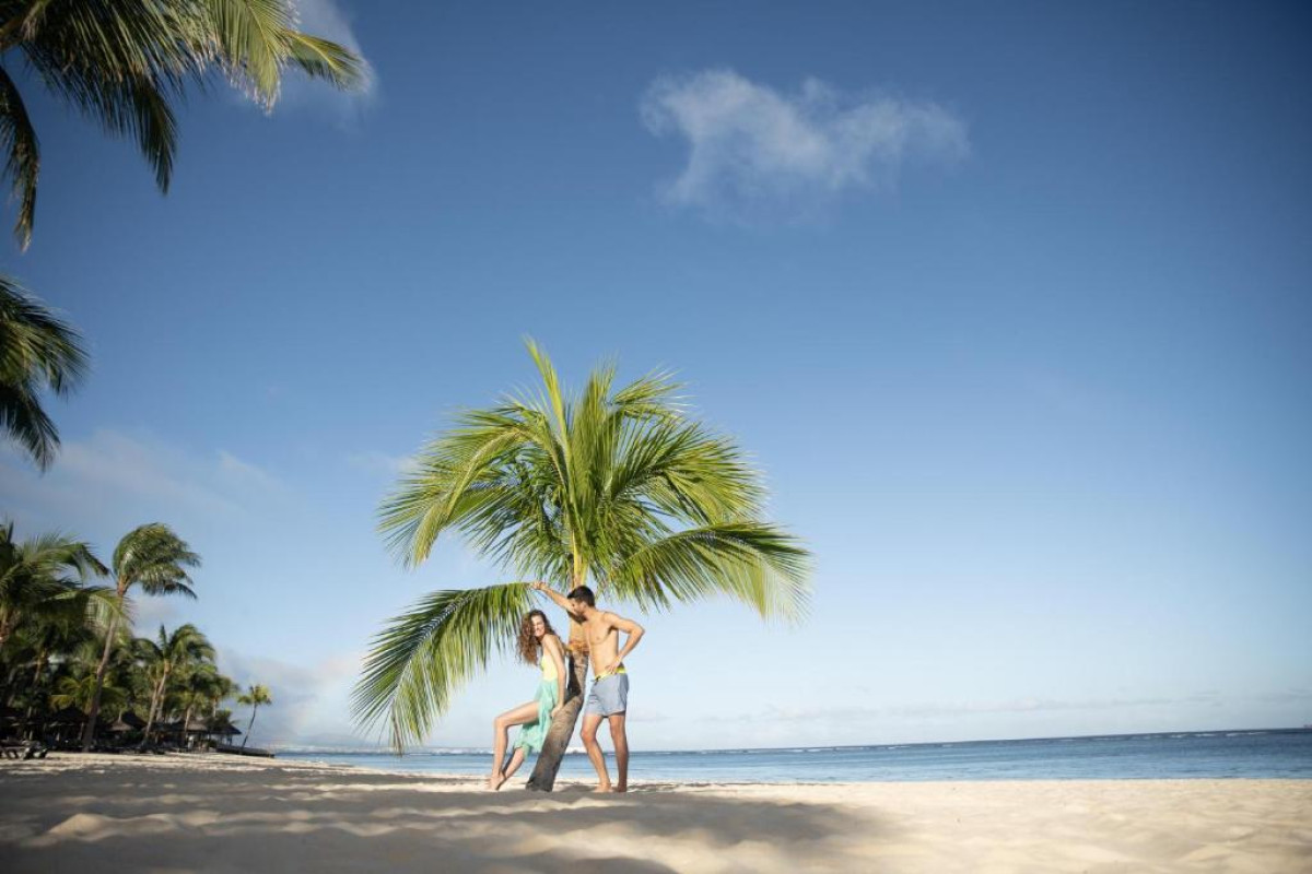 Victoria Beachcomber Resort