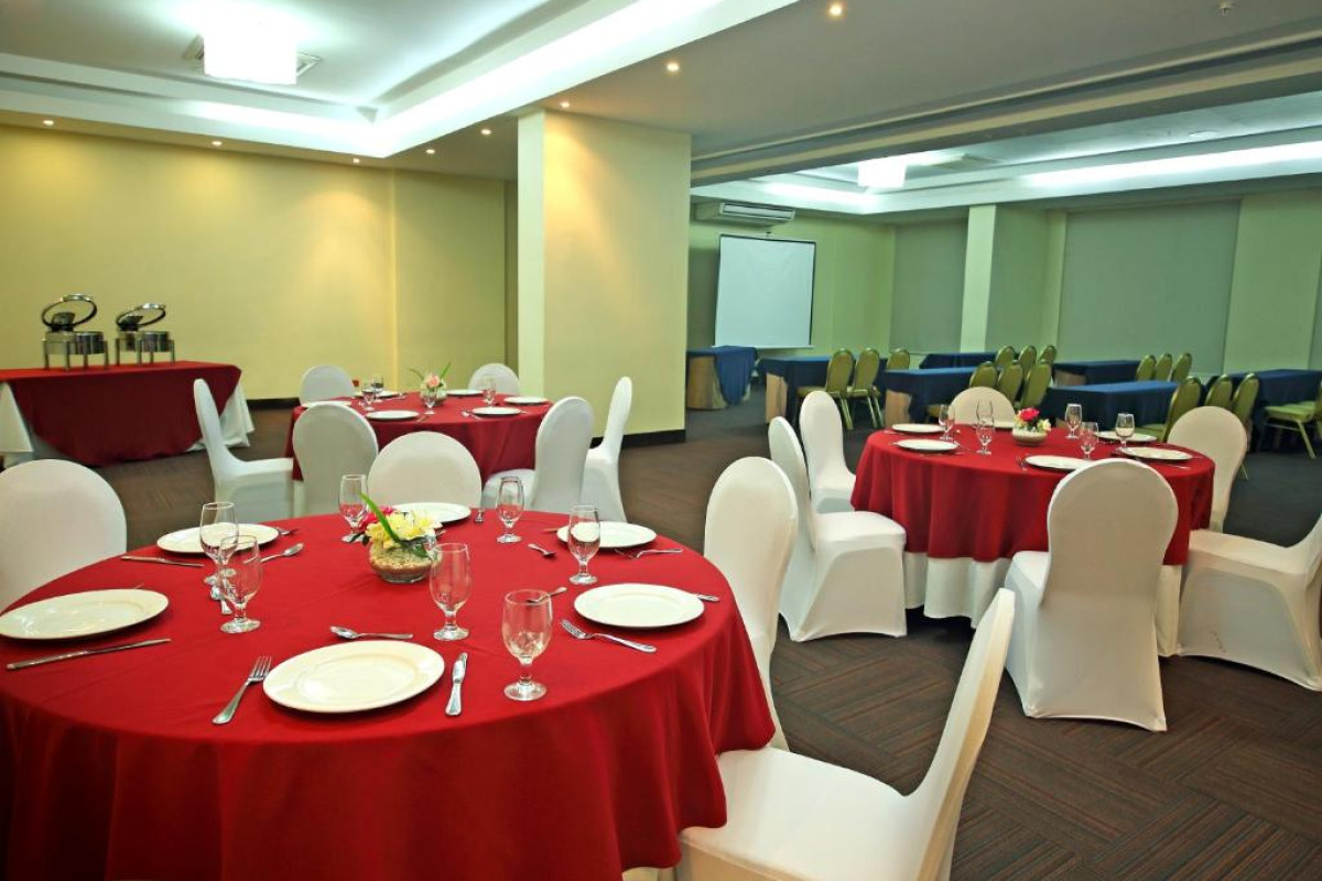 Victoria Hotel & Suites Panama