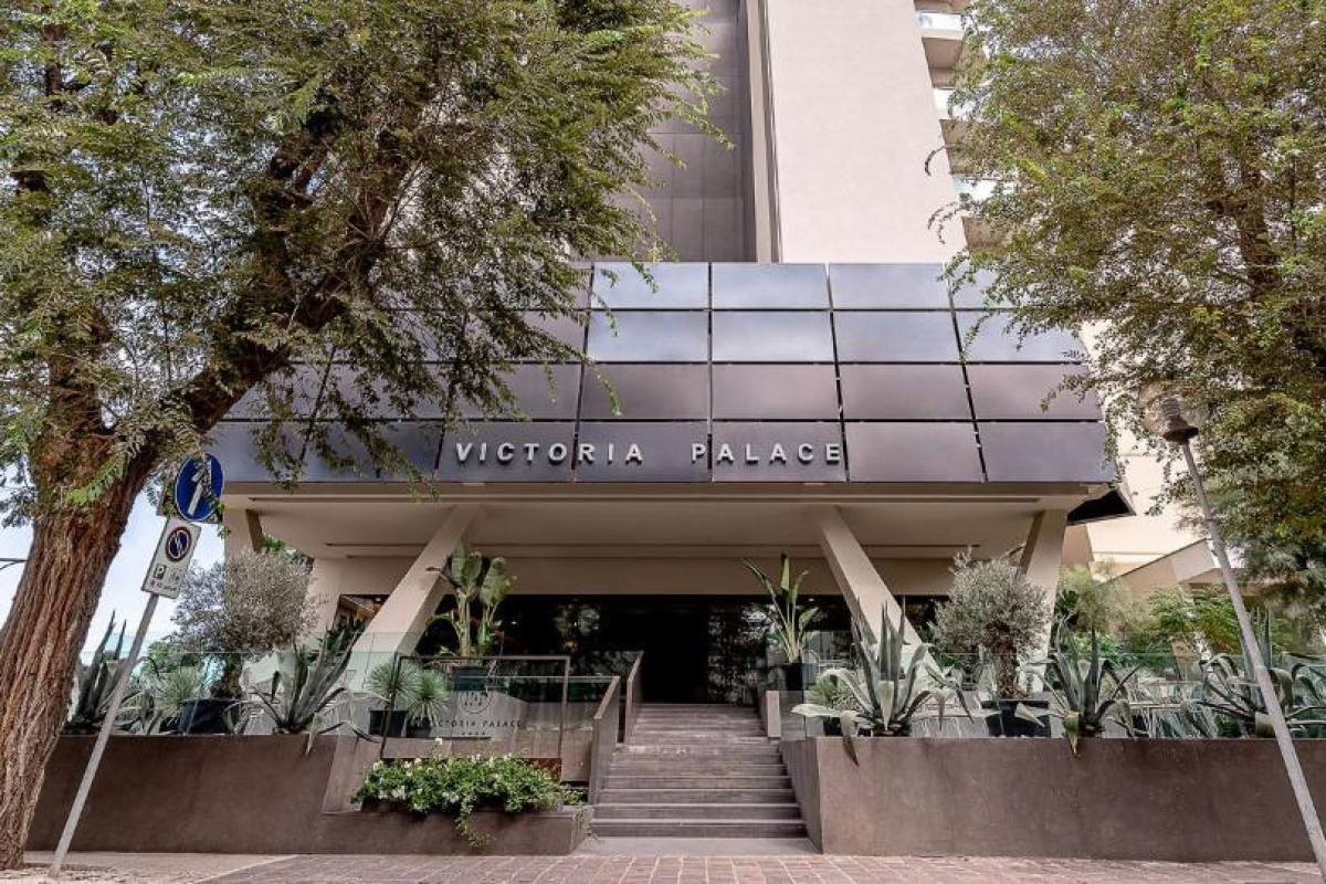 Victoria Palace Hotel
