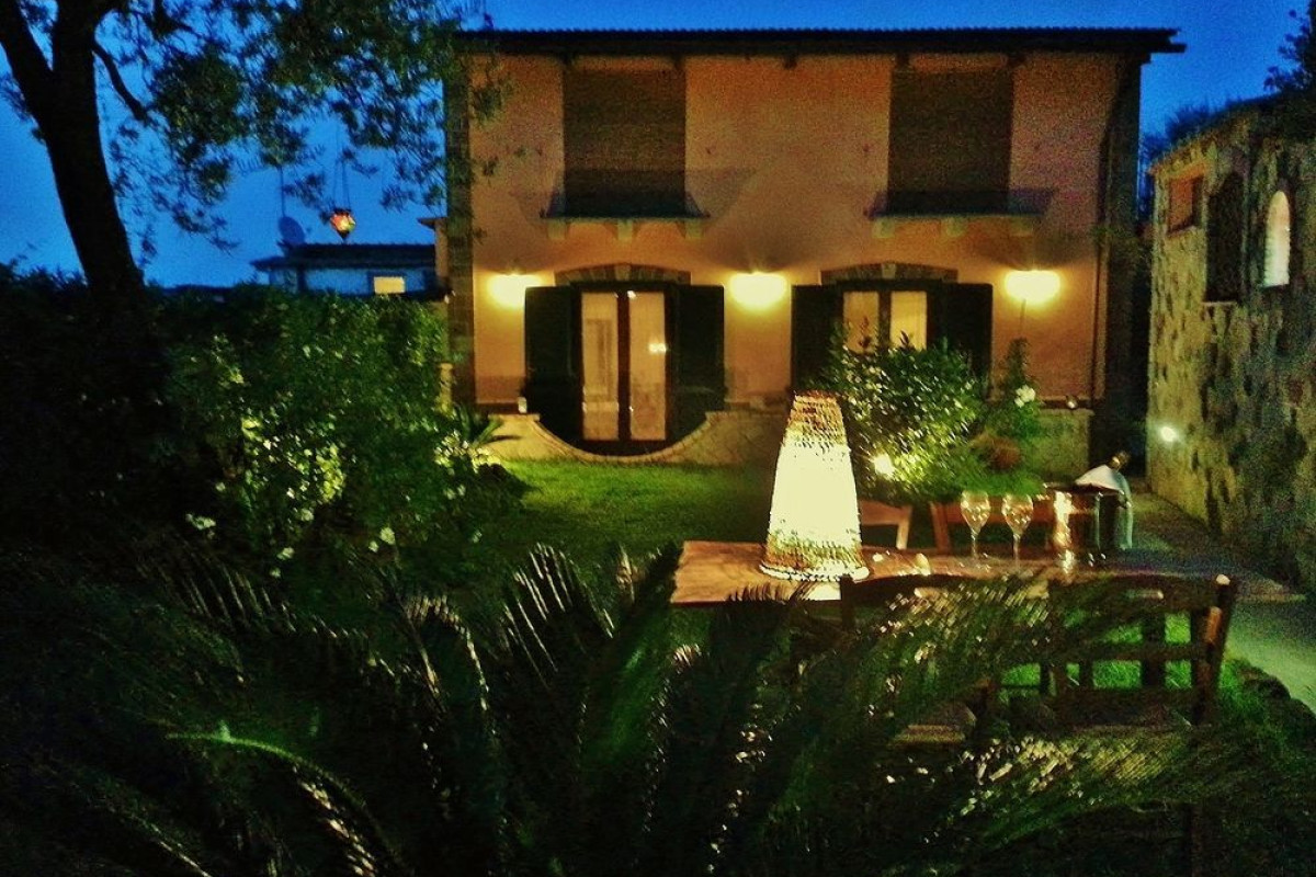 VILLA CARUSO