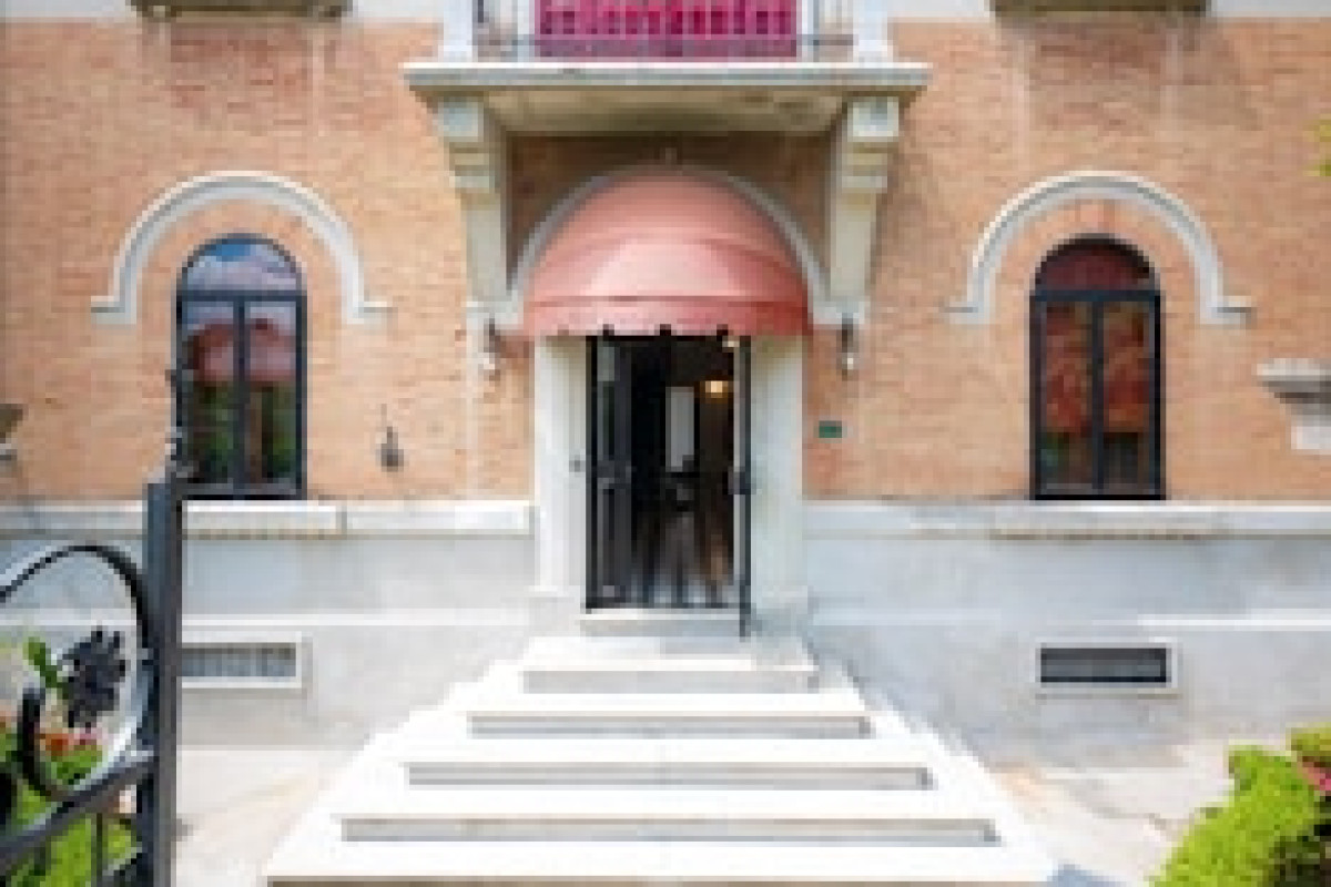 VILLA ELDA BOUTIQUE HOTEL
