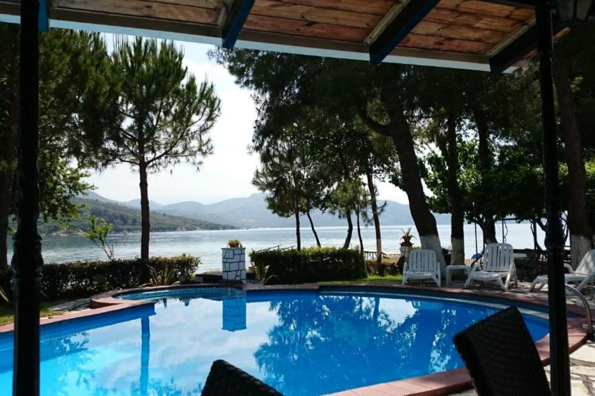 Villa Flisvos