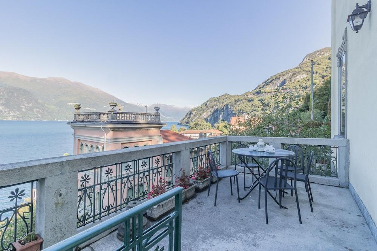 Villa Guardini With Stunning Lake View