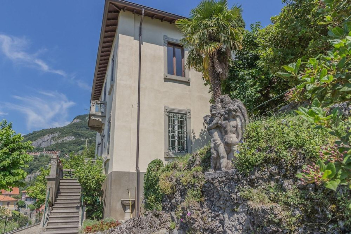 Villa Guardini With Stunning Lake View