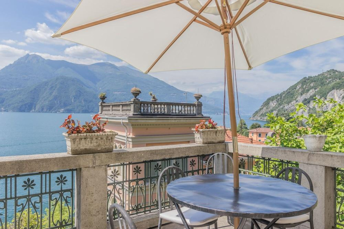 Villa Guardini With Stunning Lake View