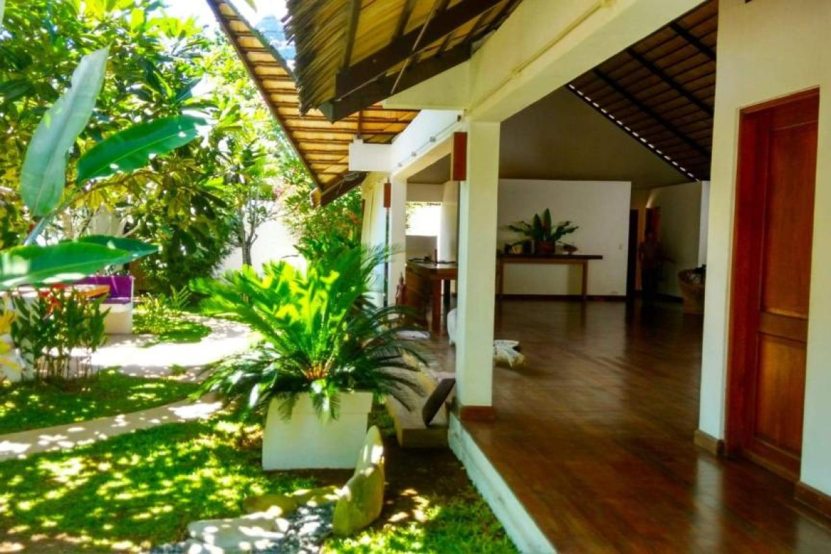 Hotel Villa Kalachuchi B&B