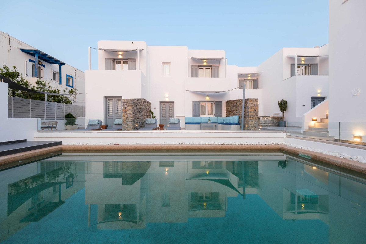 Villa Kelly Rooms  Suites Paros