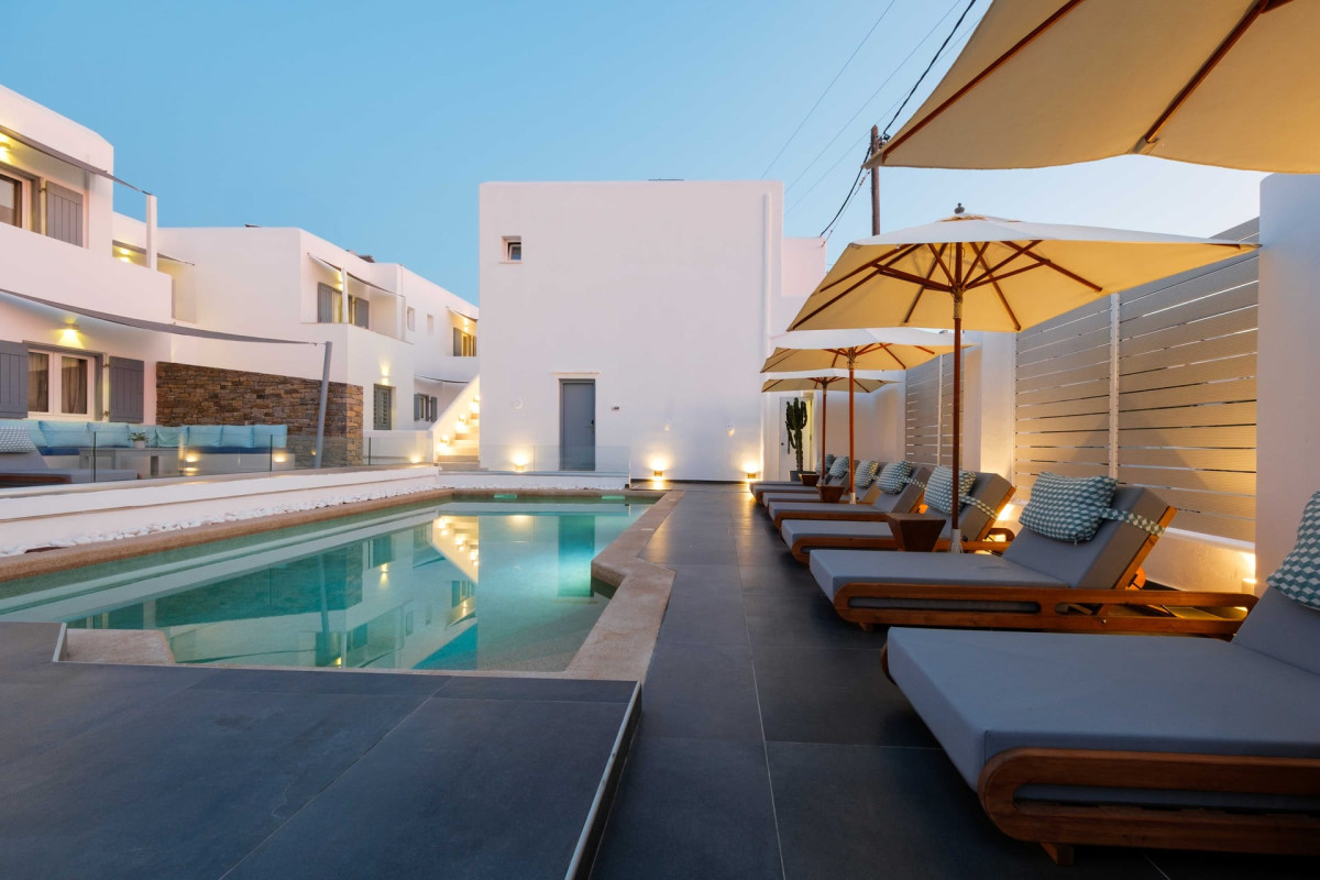 Villa Kelly Rooms  Suites Paros