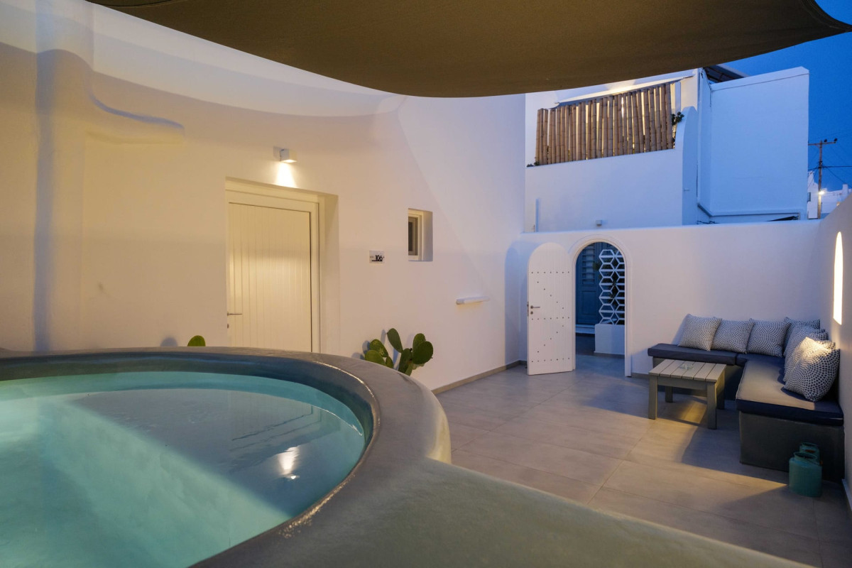 Villa Kelly Rooms  Suites Paros