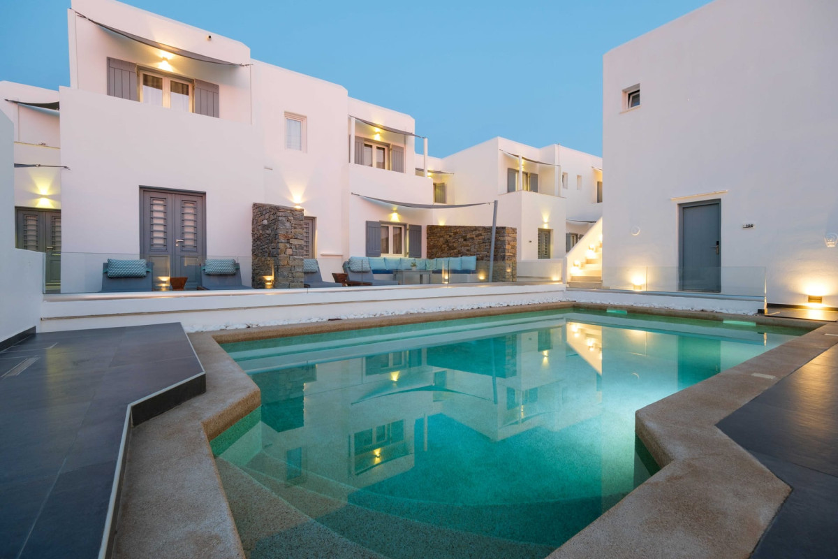 Villa Kelly Rooms  Suites Paros