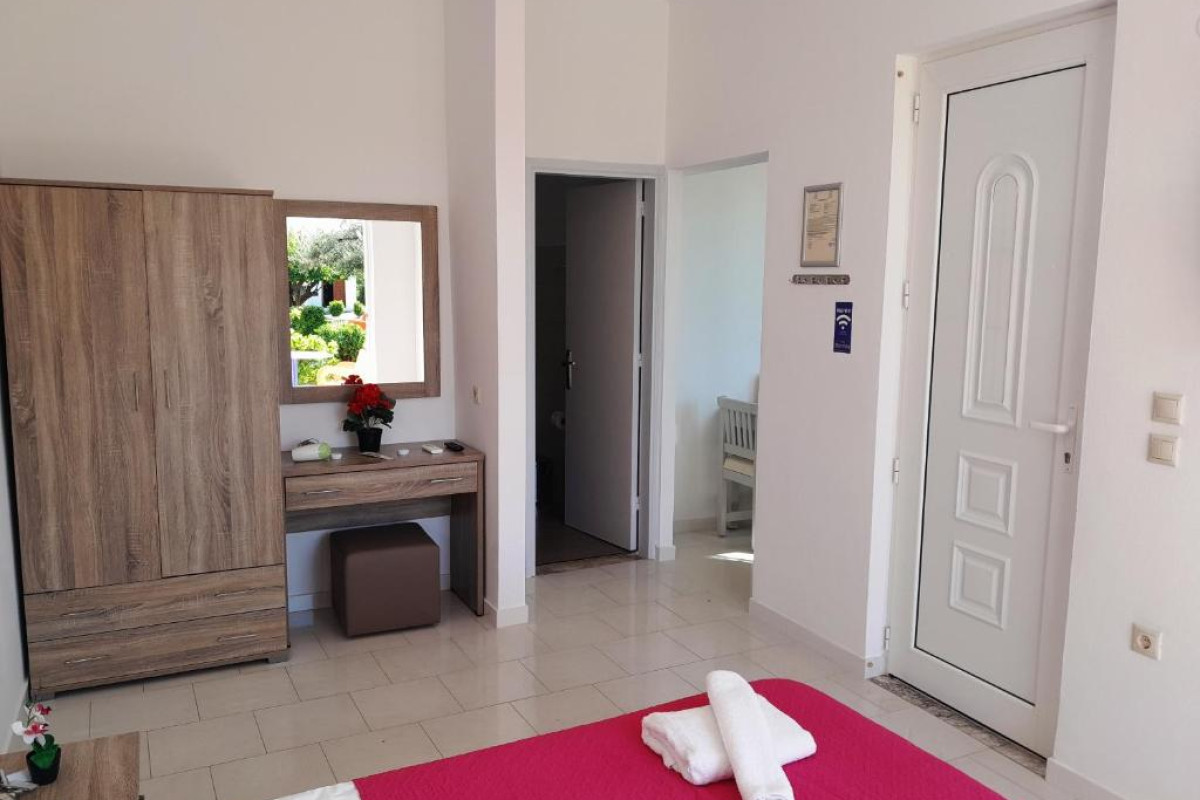 Villa Maroula Apartments