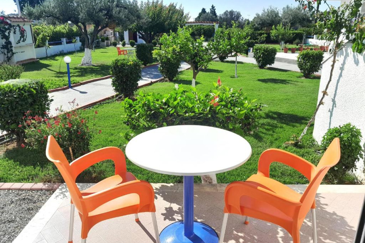 Villa Maroula Apartments