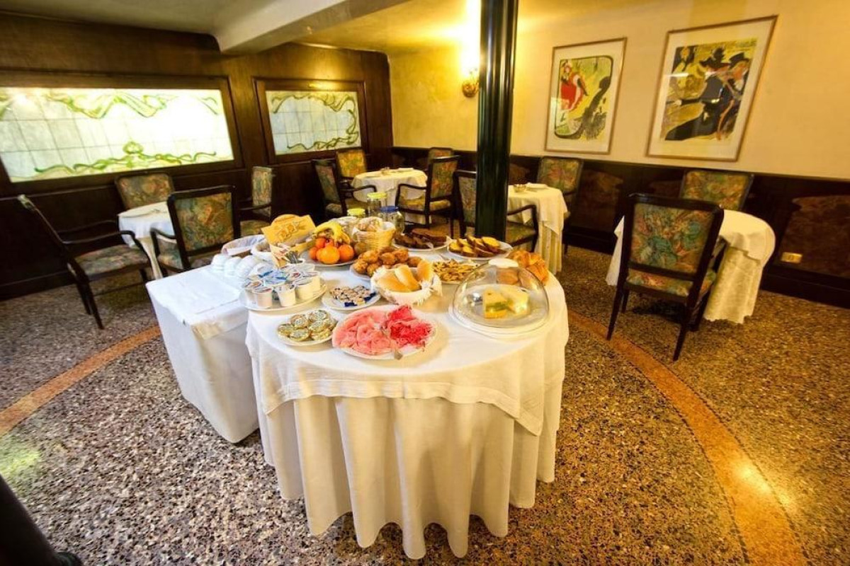 Villa Regina Margherita Hotel