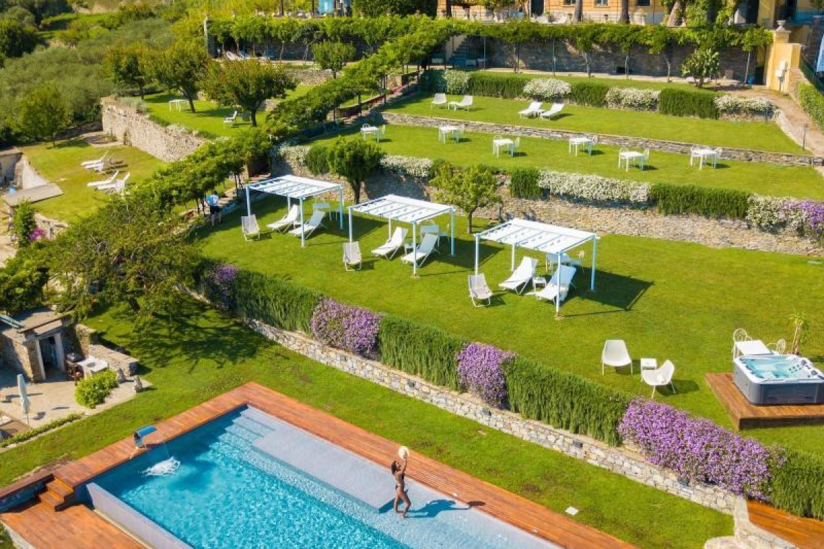 Villa Riviera