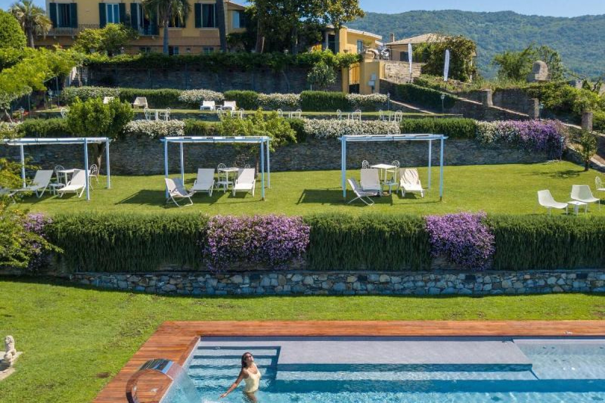 Villa Riviera
