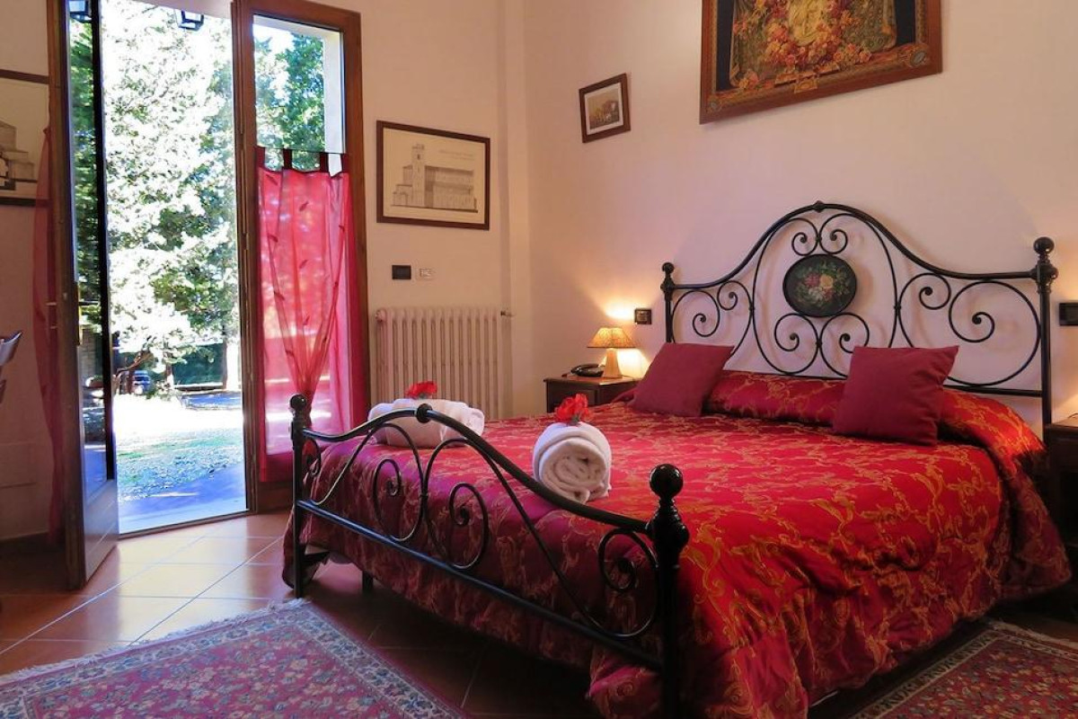 Villa Sant'uberto Country Inn