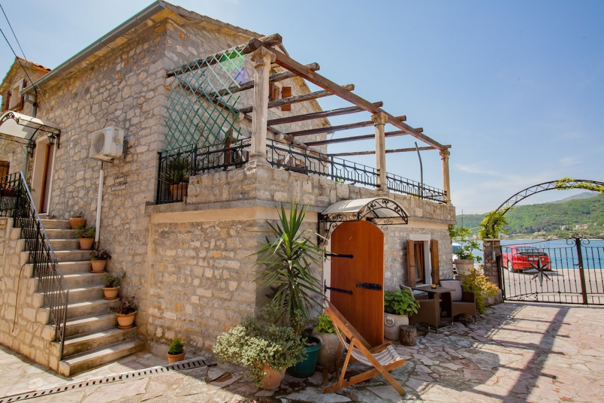Villa Serventi