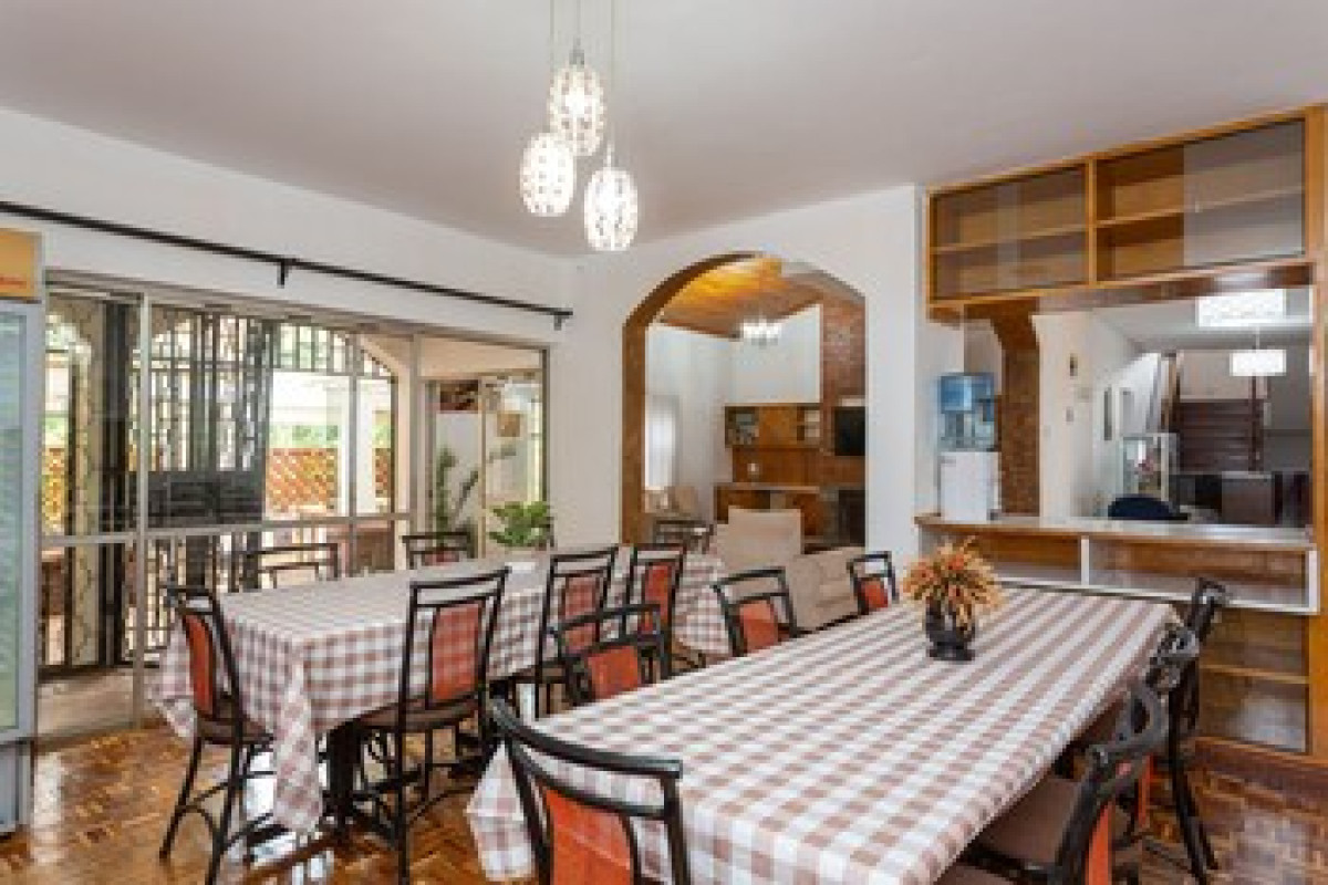 VILLAGE VILLA