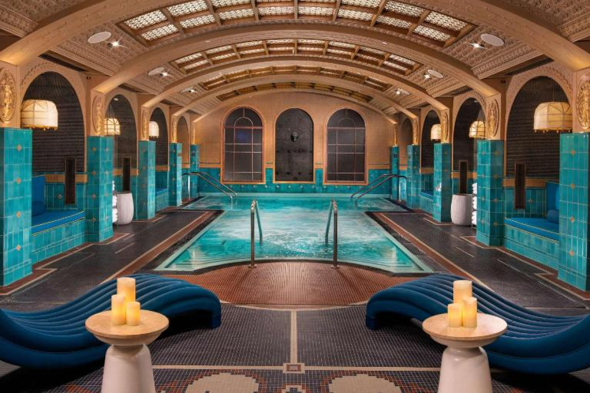 Virgin Hotels Las Vegas, Curio Collection by Hilton