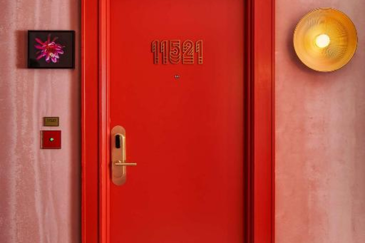 Virgin Hotels Las Vegas, Curio Collection by Hilton
