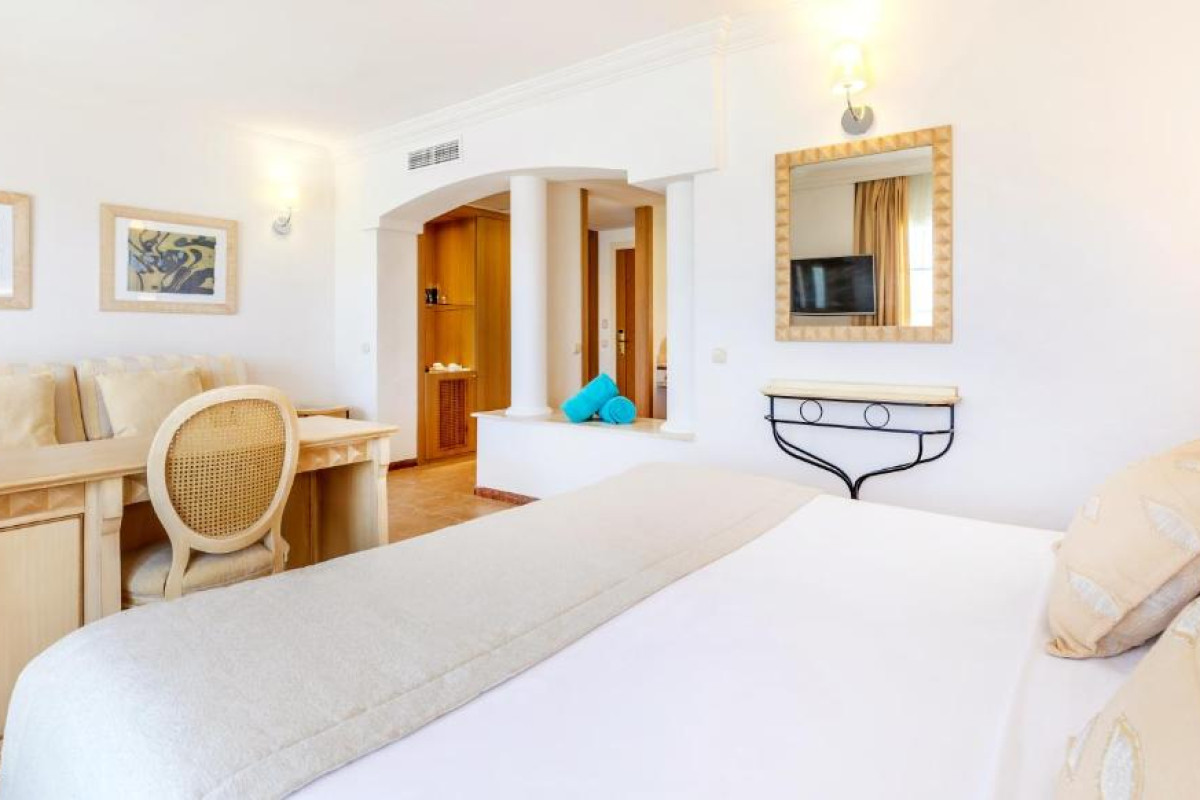 VIVA Cala Mesquida Suites & Spa Adults Only 16