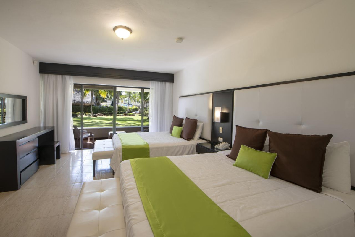 Viva Wyndham Dominicus Beach