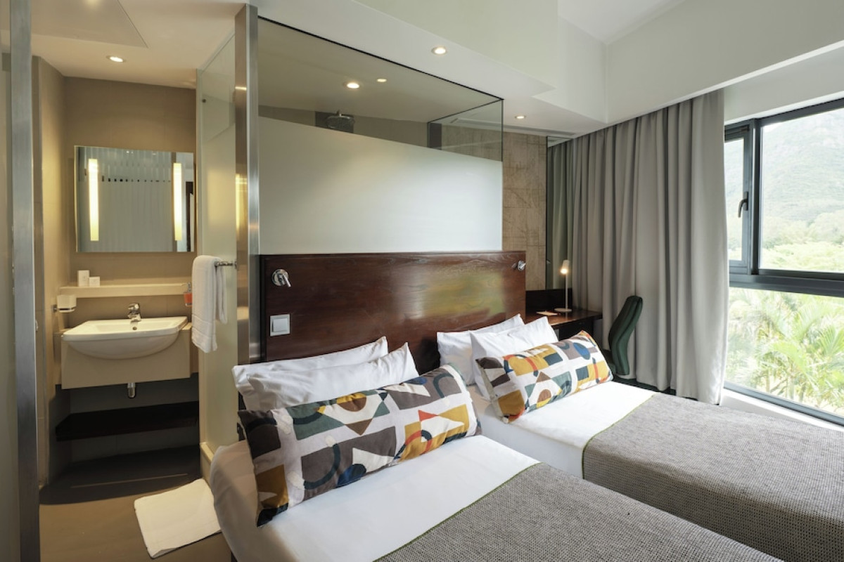VOILA HOTEL