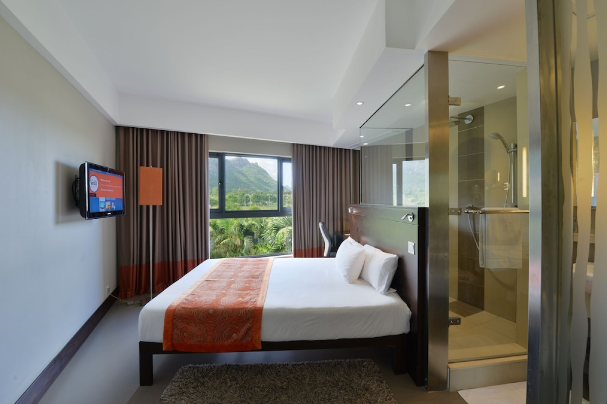 VOILA HOTEL