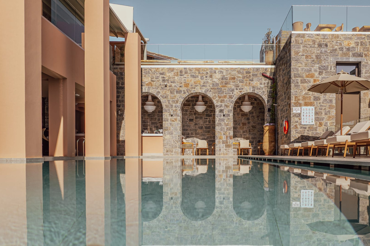 Volta Seaside Boutique Hotel