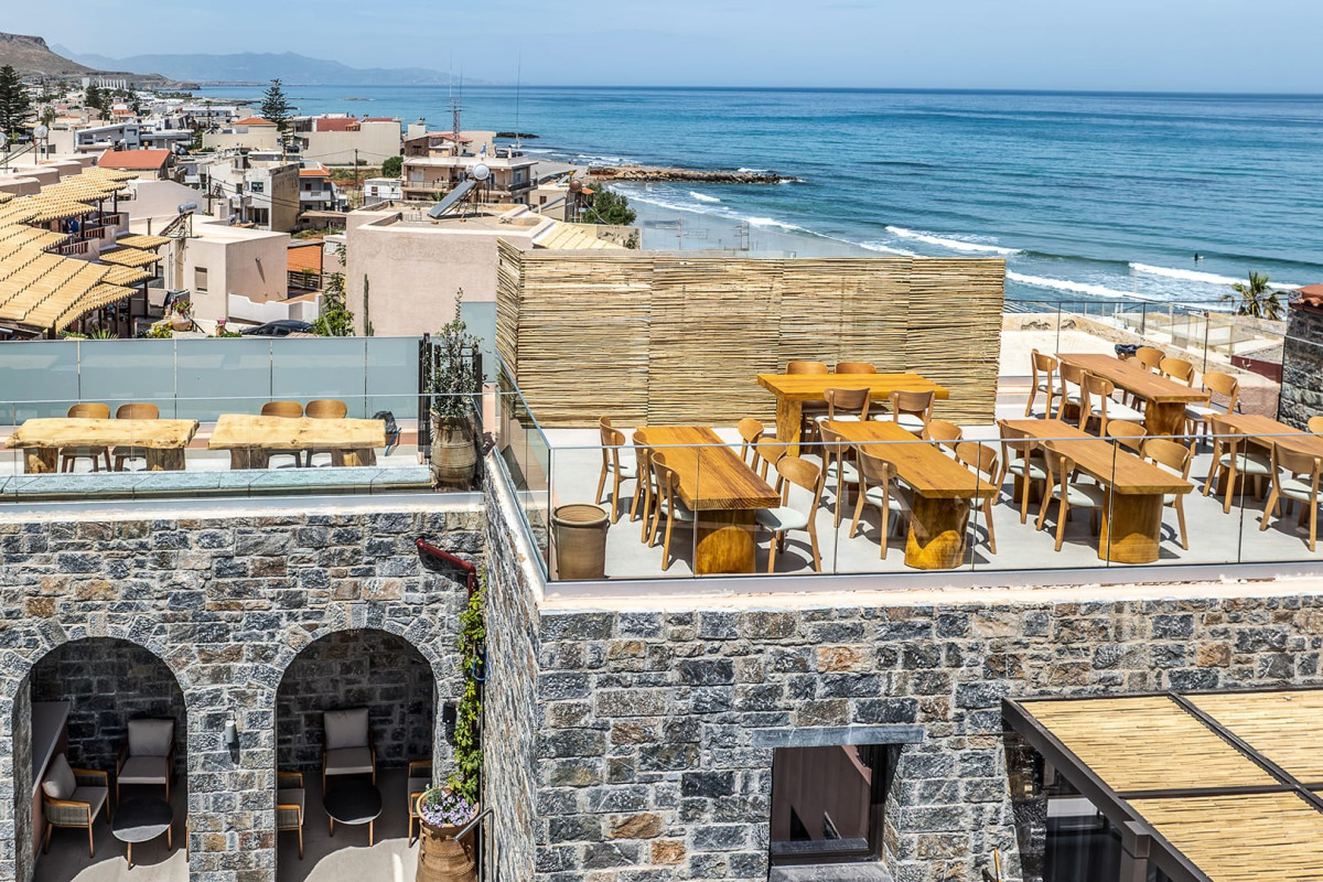 Volta Seaside Boutique Hotel