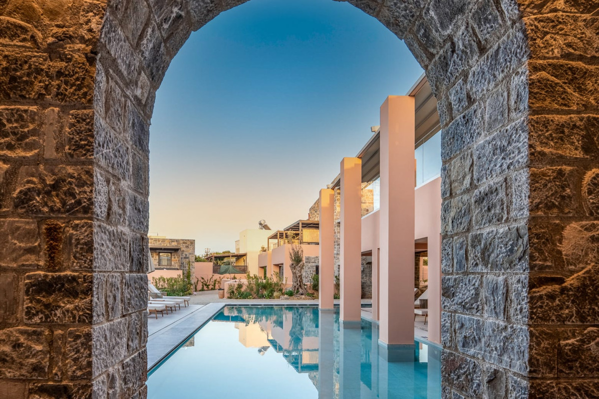 Volta Seaside Boutique Hotel