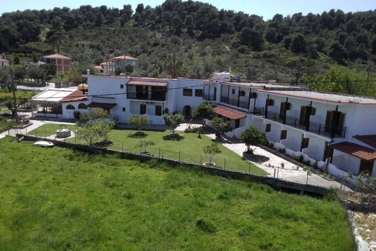 Vontzos Hotel