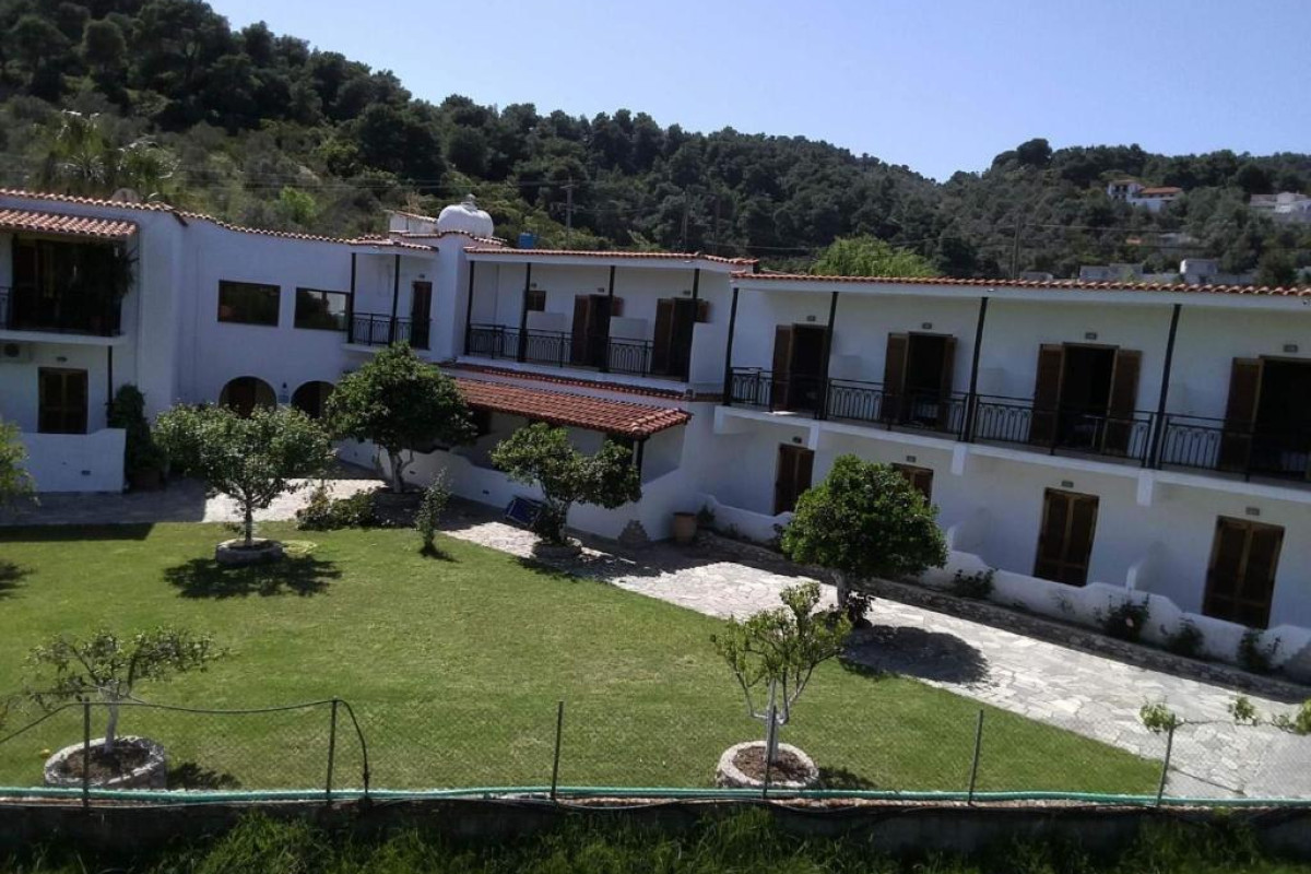 Vontzos Hotel