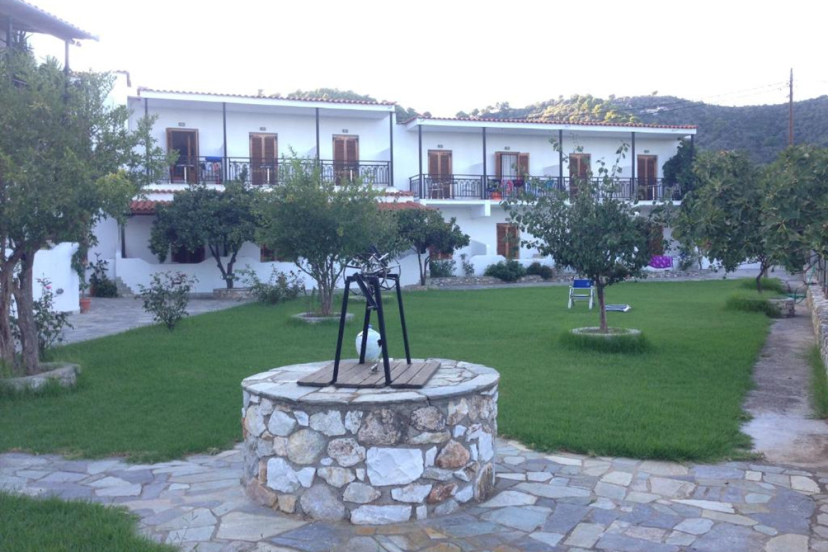 Vontzos Hotel