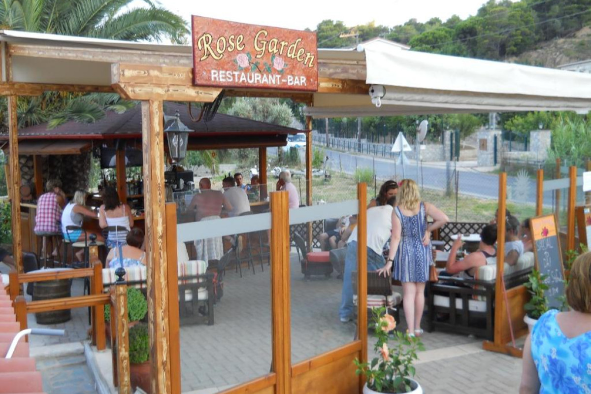 Vontzos Hotel