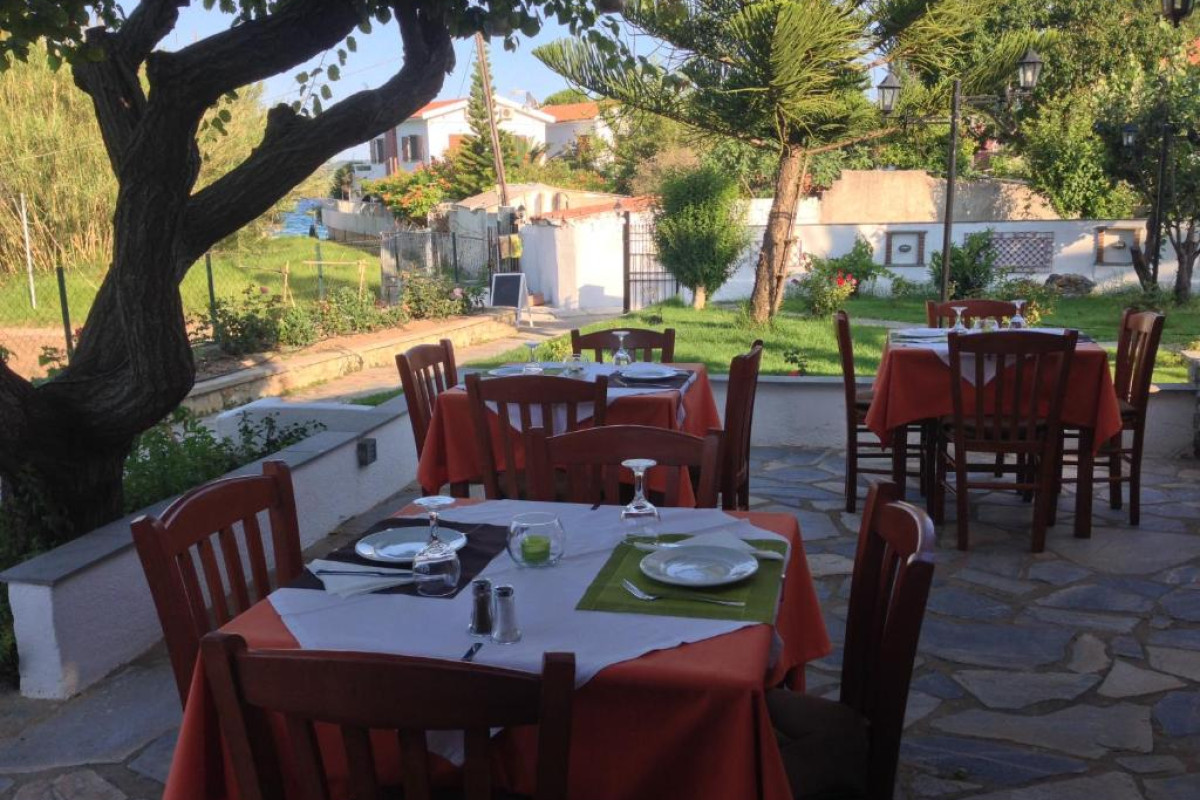 Vontzos Hotel