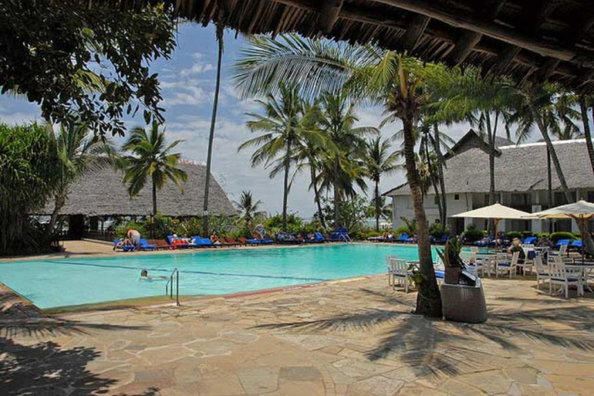 VOYAGER BEACH RESORT