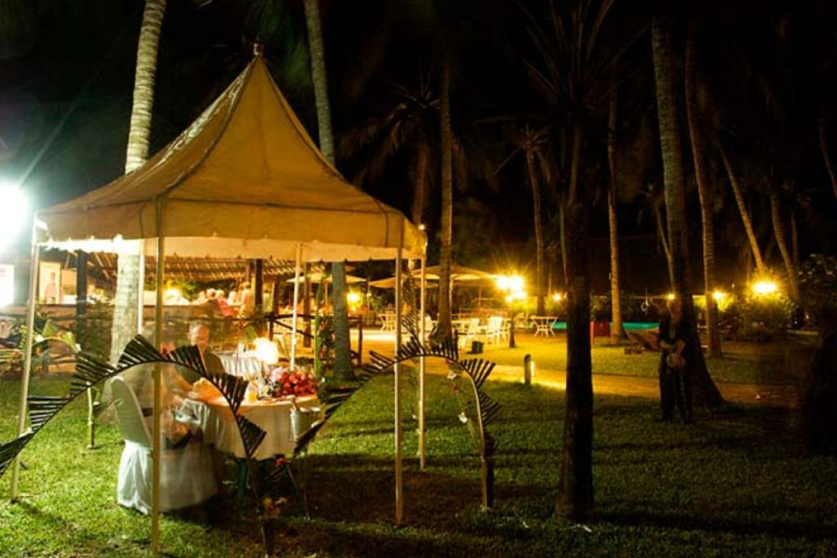 VOYAGER BEACH RESORT