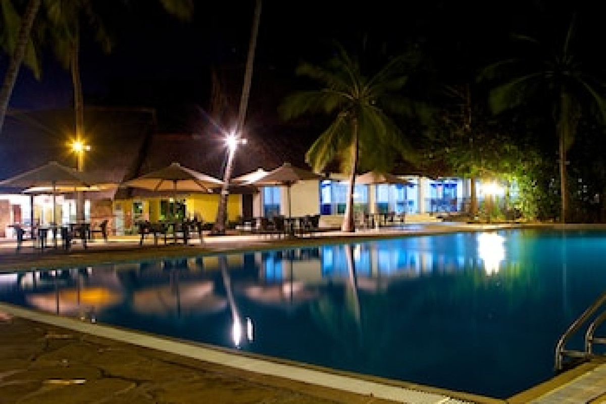 VOYAGER BEACH RESORT