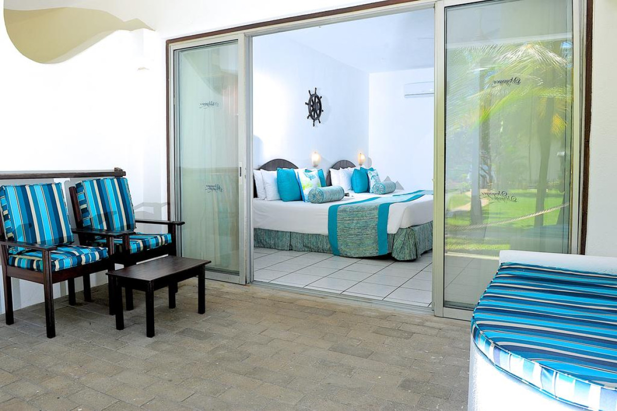 VOYAGER BEACH RESORT