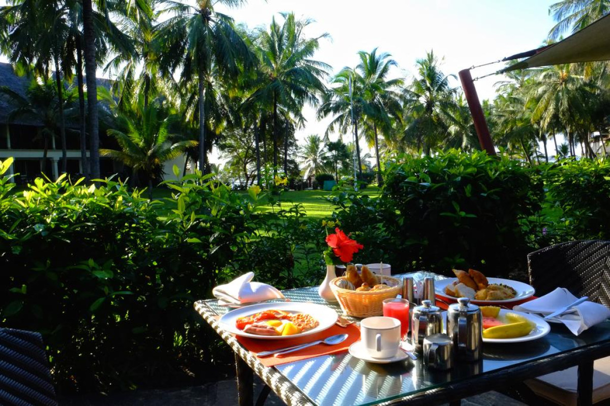 VOYAGER BEACH RESORT