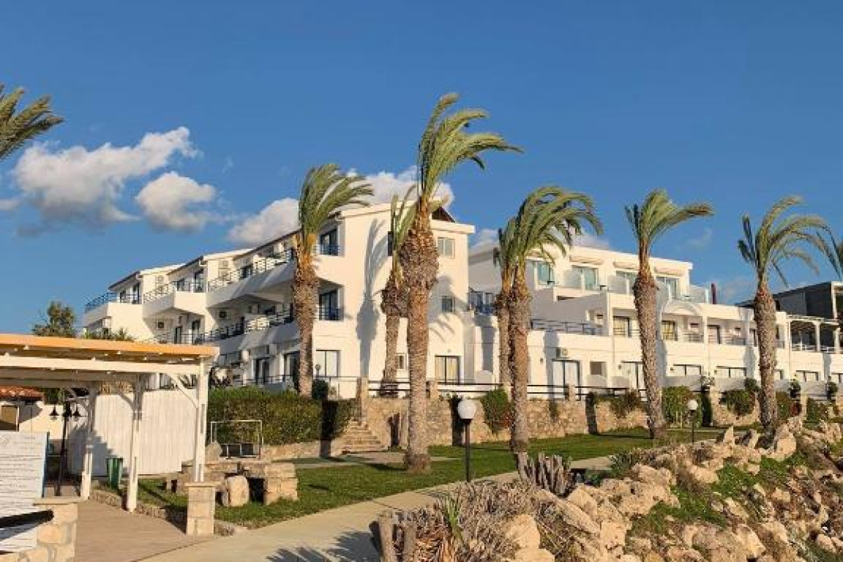 Vrachia Beach Hotel & Suites (Adults Only)