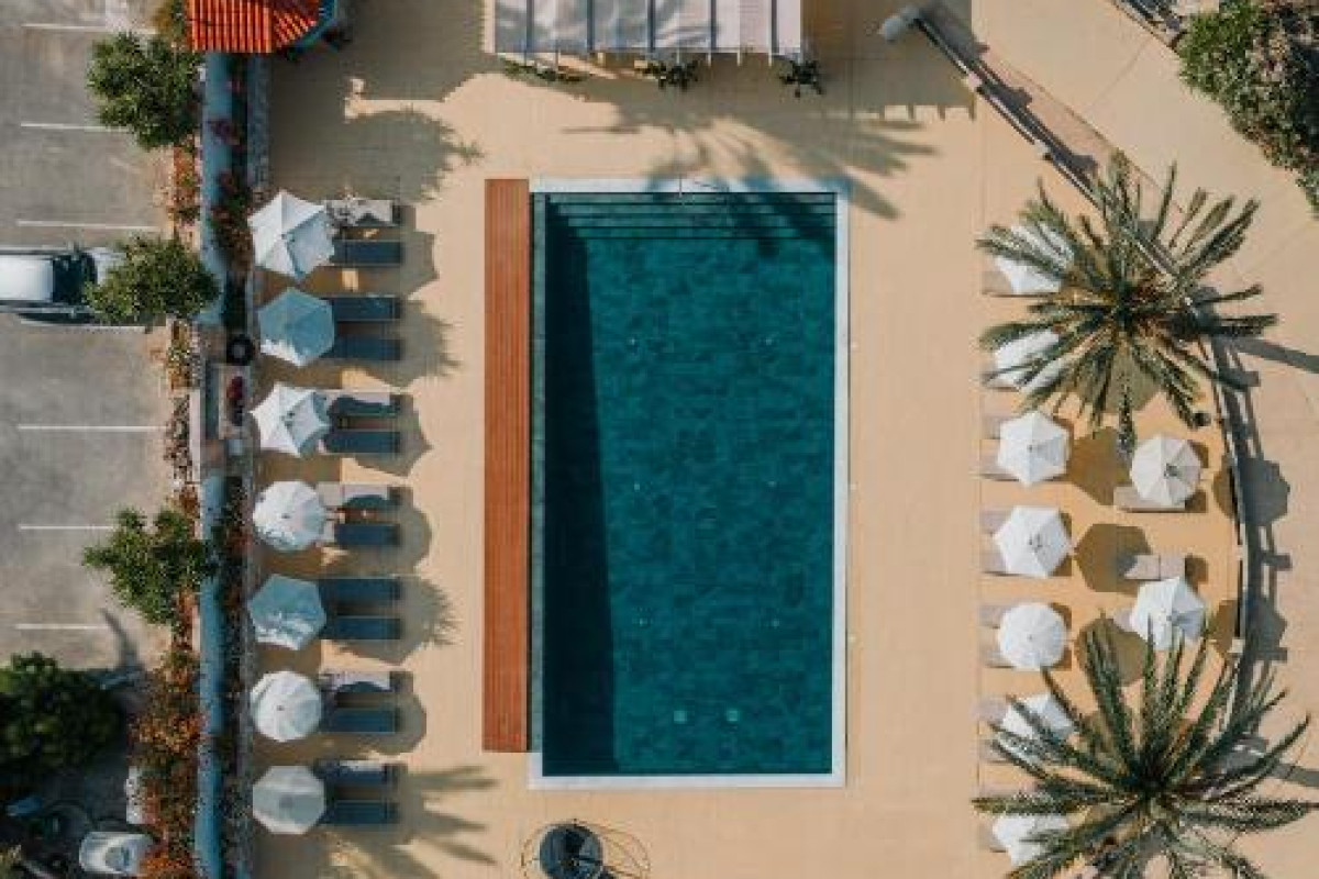 Vrachia Beach Hotel & Suites (Adults Only)