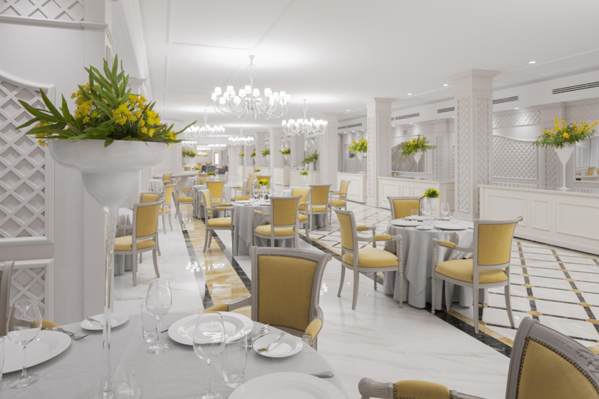 VRETREATS MAZZARO' SEA PALACE