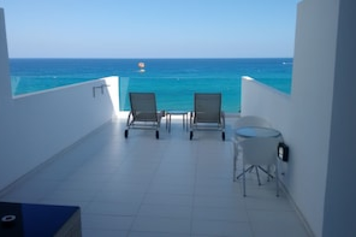 VRISSAKI BEACH HOTEL