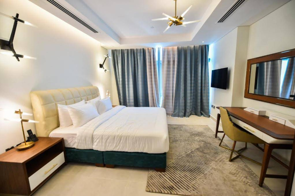 WATERFRONT HOTEL APARTMENT