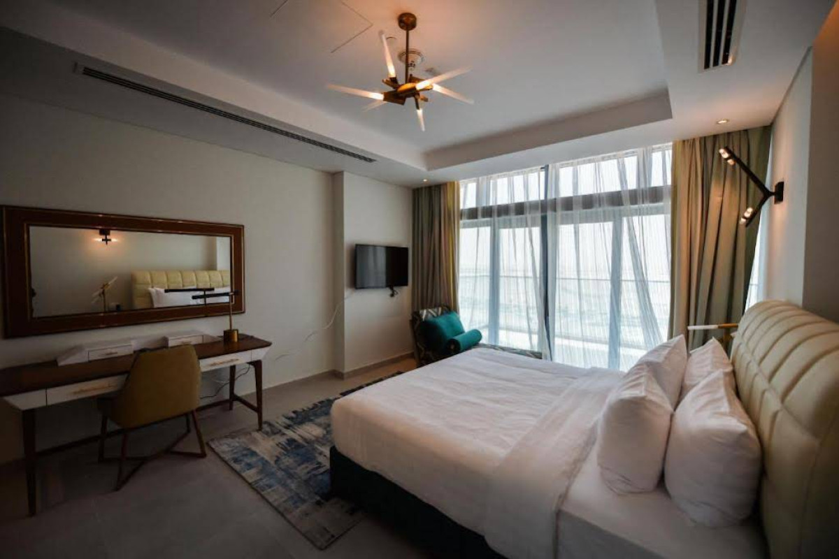 WATERFRONT HOTEL APARTMENT