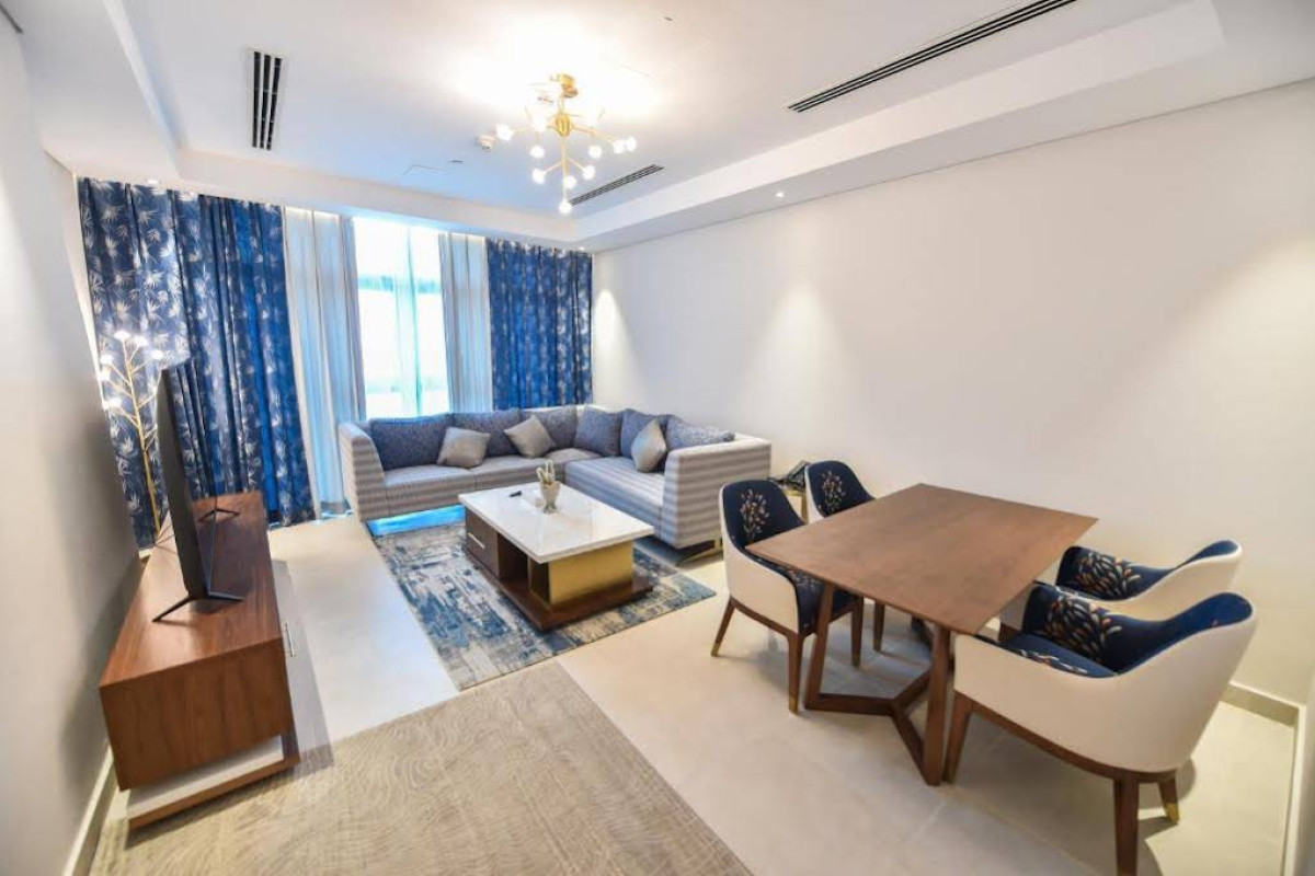WATERFRONT HOTEL APARTMENT