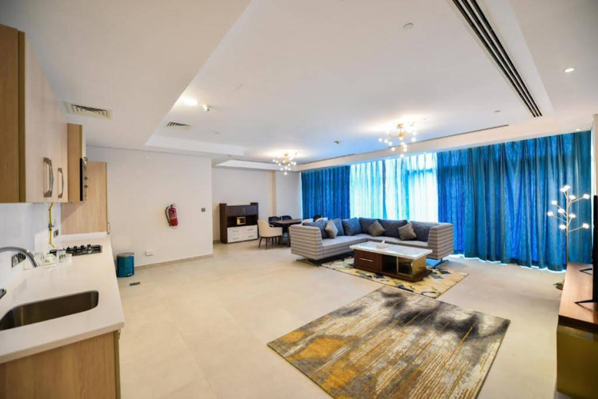 WATERFRONT HOTEL APARTMENT